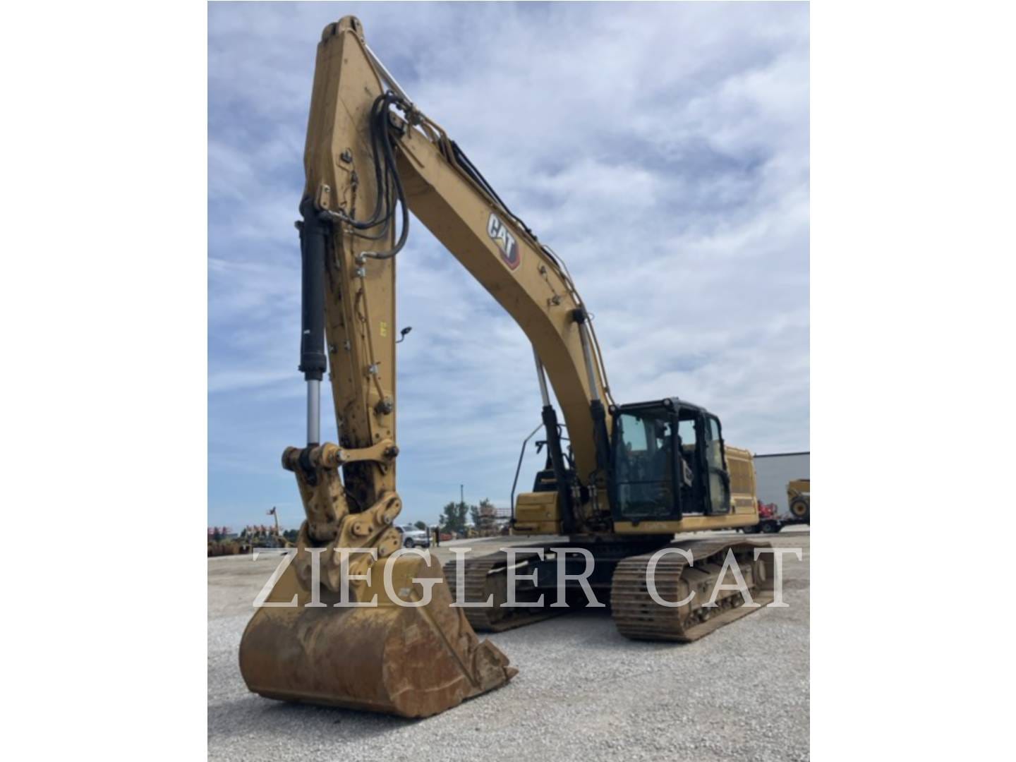 2025 Caterpillar 340 Equipment Image0