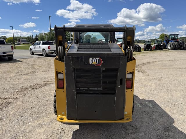 Image of Caterpillar 242D3 equipment image 3