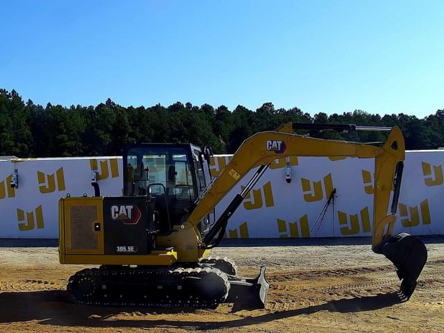 Image of Caterpillar 305.5E equipment image 3