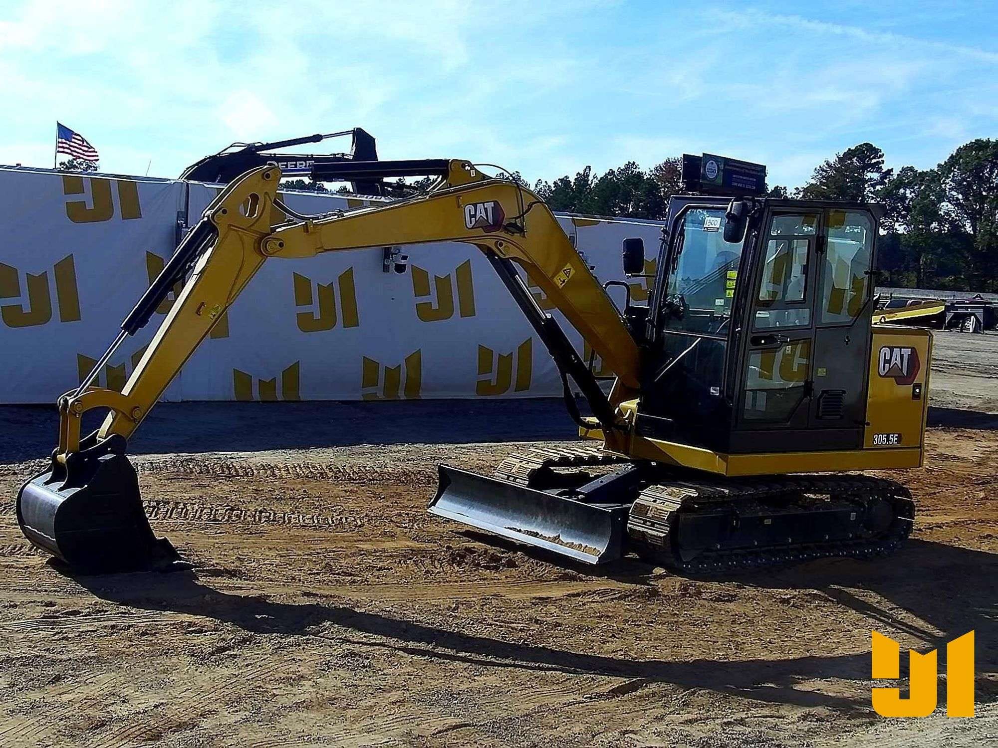 2025 Caterpillar 305.5E Equipment Image0
