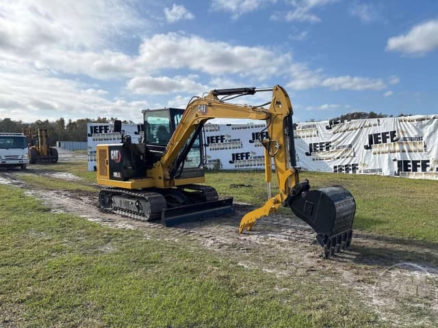 Image of Caterpillar 305.5E2 equipment image 2