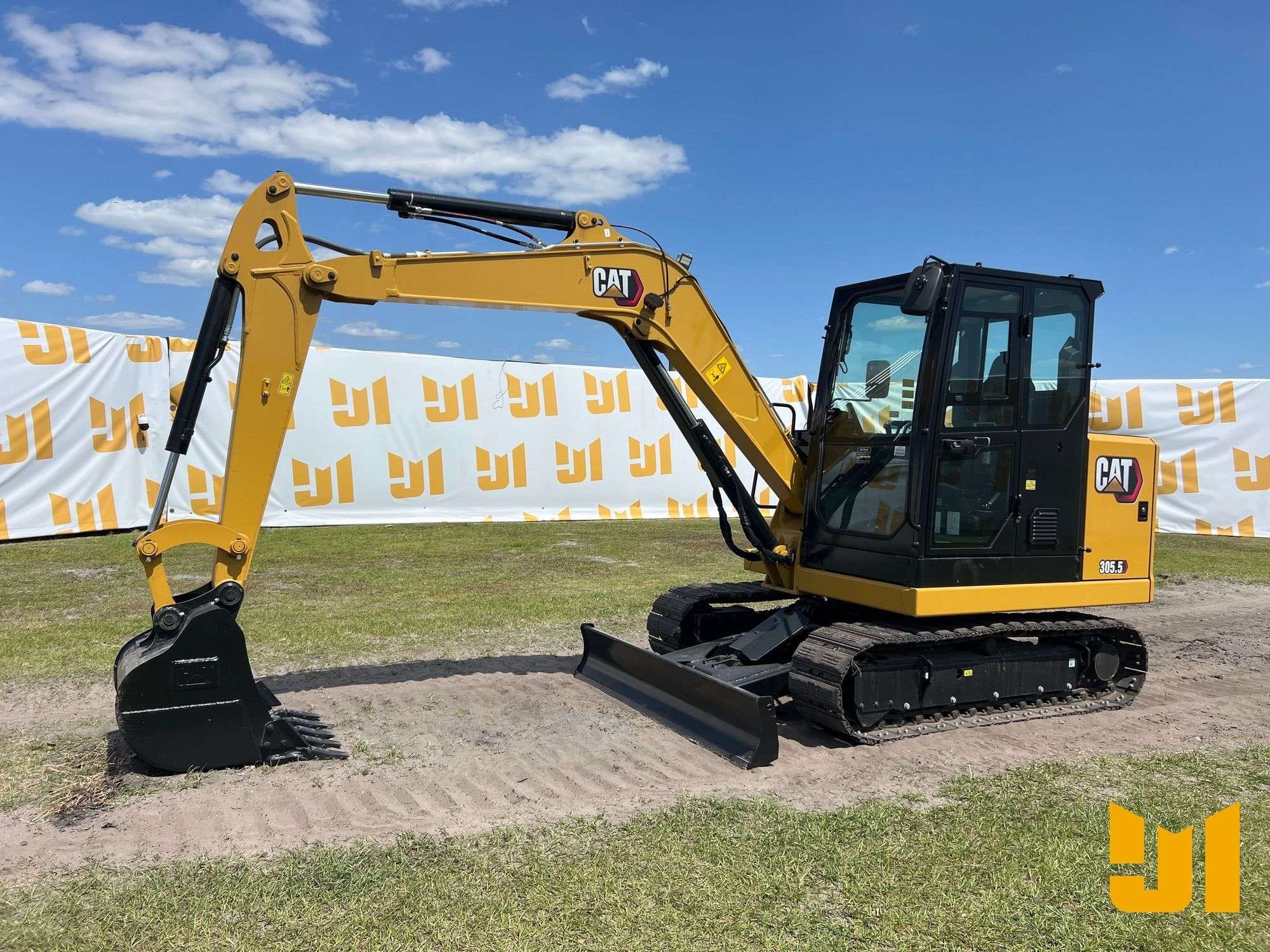 2025 Caterpillar 305.5E2 Equipment Image0