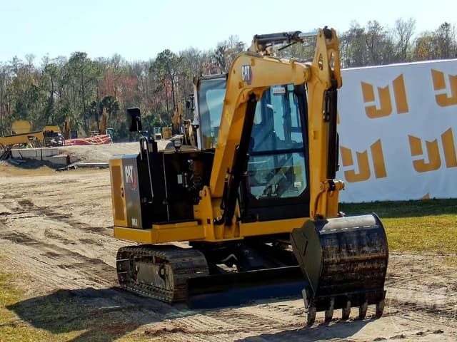 Image of Caterpillar 305.5E2 equipment image 2