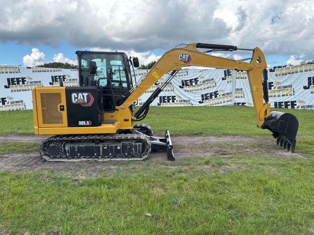 Image of Caterpillar 305.5E2 equipment image 3