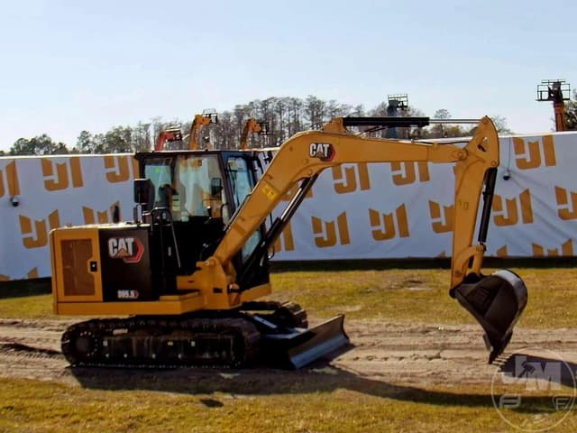 Image of Caterpillar 305.5E2 equipment image 4