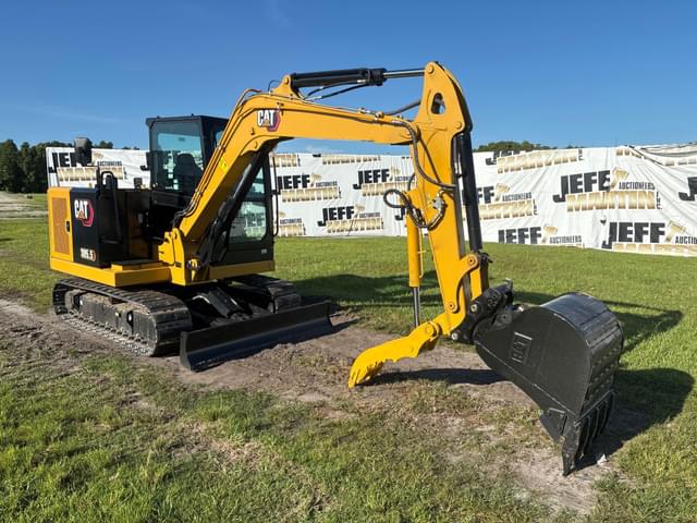 Image of Caterpillar 305.5E2 equipment image 2
