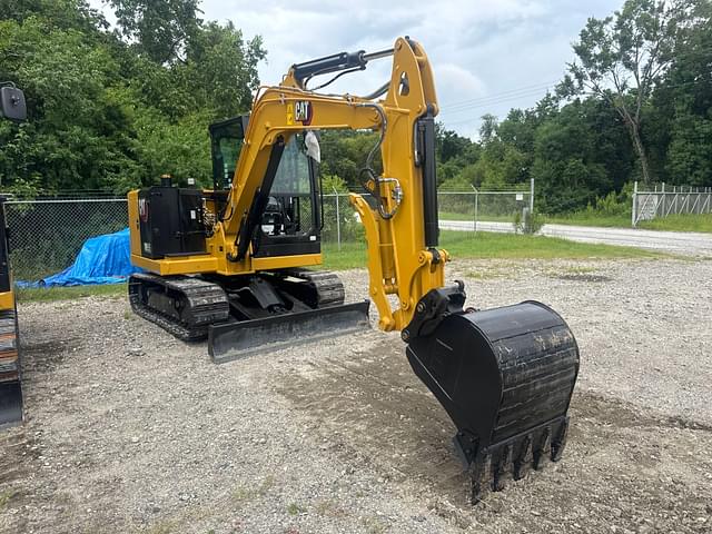 Image of Caterpillar 305.5E2 equipment image 2