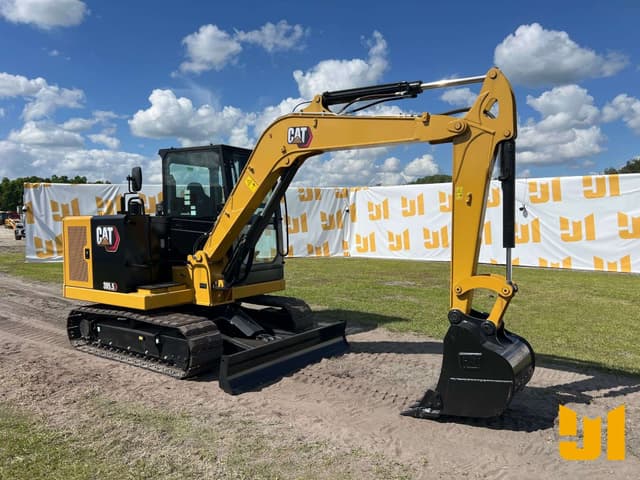 Image of Caterpillar 305.5E2 equipment image 2