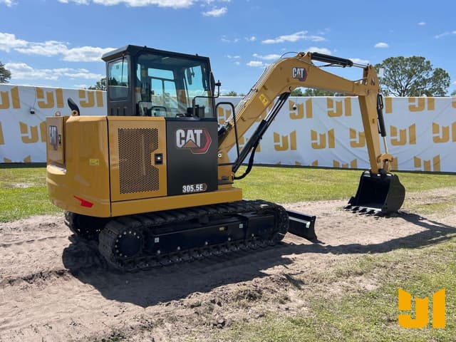 Image of Caterpillar 305.5E2 equipment image 4