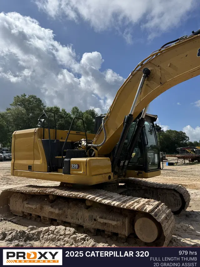 Image of Caterpillar 320 equipment image 1