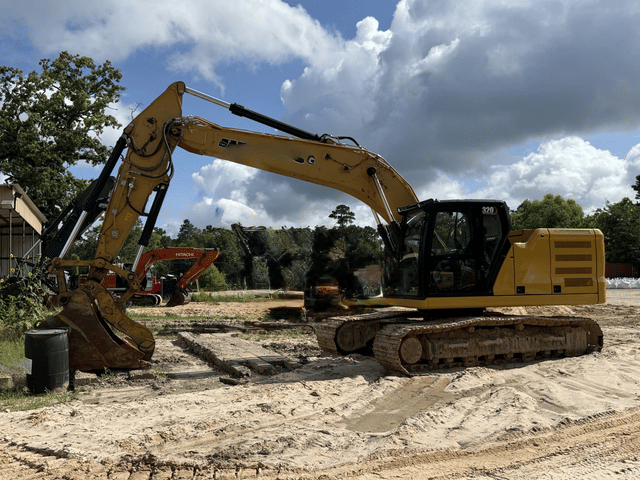 Image of Caterpillar 320 equipment image 4