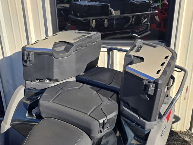 Image of CFMoto CForce 1000 Overland equipment image 3