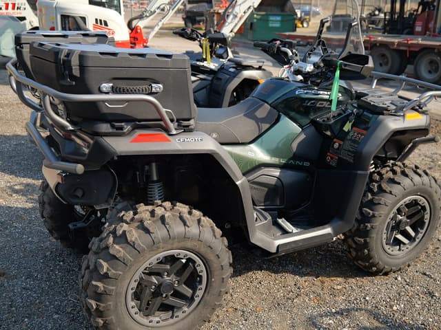 Image of CFMoto CForce 1000 Overland equipment image 2