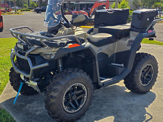 Image of CFMoto CForce 1000 Overland equipment image 1