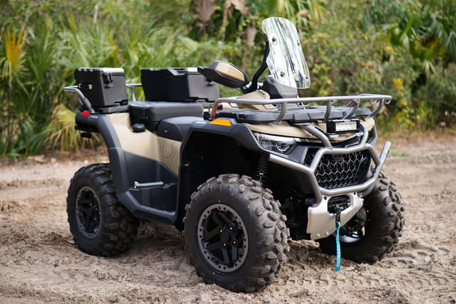 Image of CFMoto CForce 1000 Overland equipment image 1