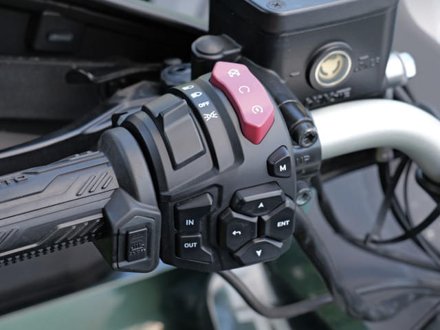Image of CFMoto CForce 1000 Overland equipment image 4