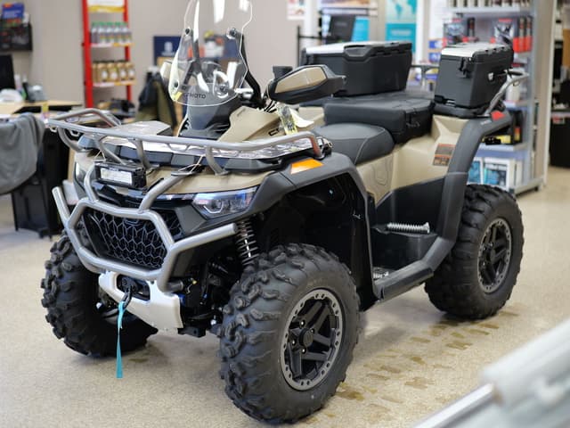 Image of CFMoto CForce 1000 Overland equipment image 1
