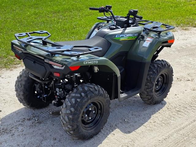 Image of CFMoto CForce 400 equipment image 3