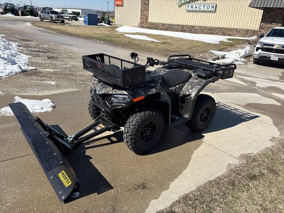 2025 CFMoto CForce 500 Equipment Image0