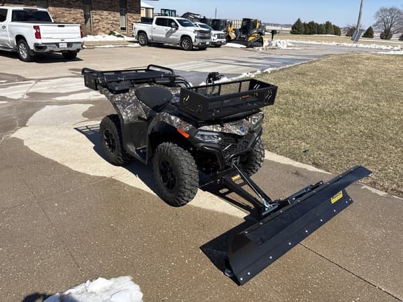 Image of CFMoto CForce 500 equipment image 3