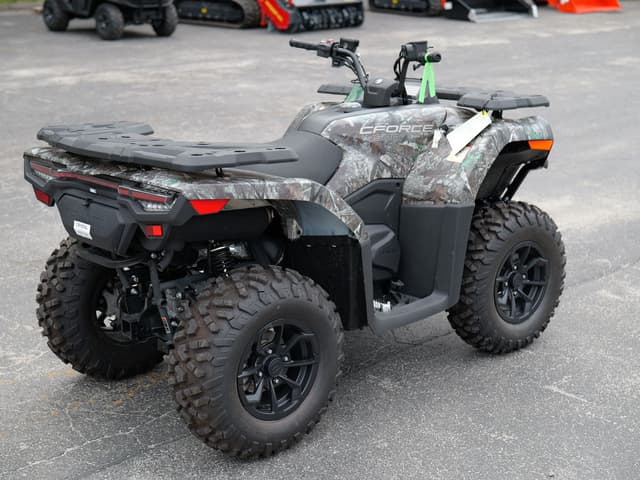 Image of CFMoto CForce 500 equipment image 2