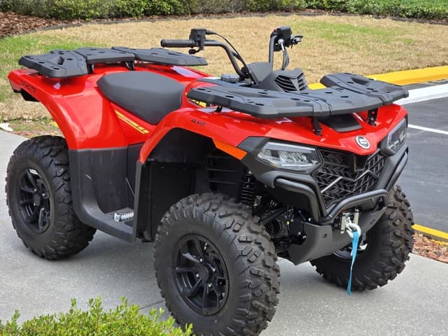 Image of CFMoto CForce 500 equipment image 2