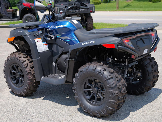 Image of CFMoto CForce 600 equipment image 1