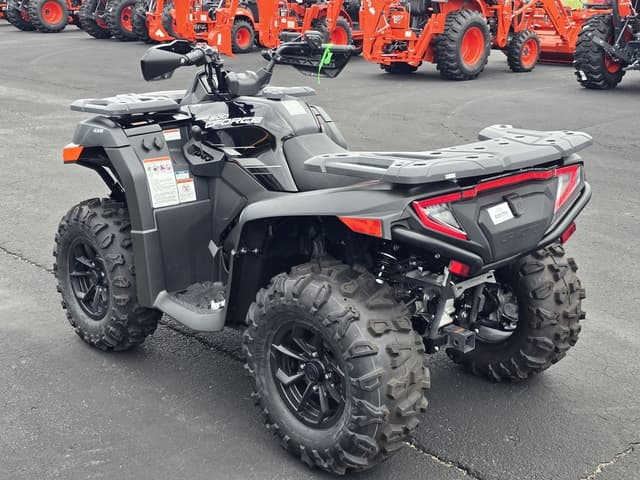 Image of CFMoto CForce 600 equipment image 2