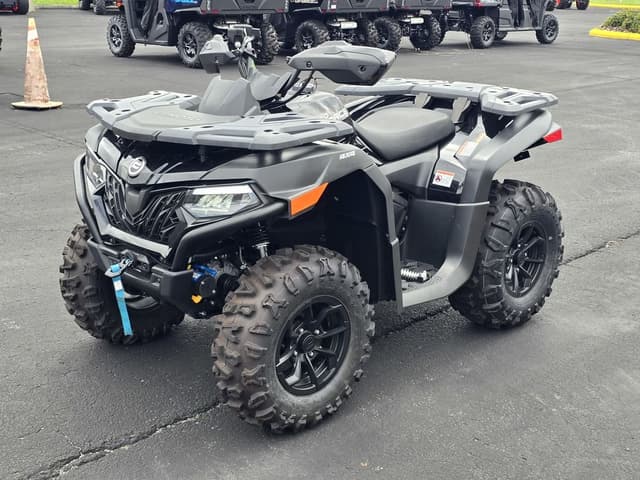 Image of CFMoto CForce 600 equipment image 1