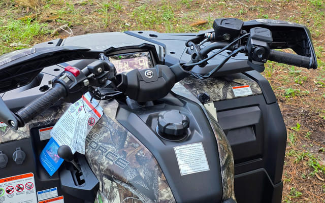 Image of CFMoto CForce 600 Touring equipment image 4