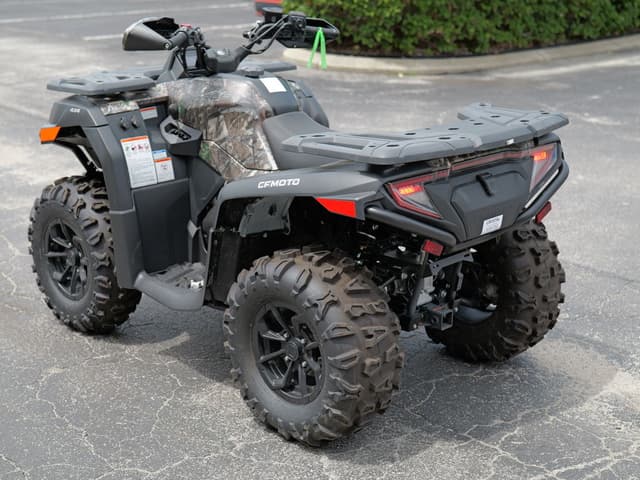 Image of CFMoto CForce 600 equipment image 3