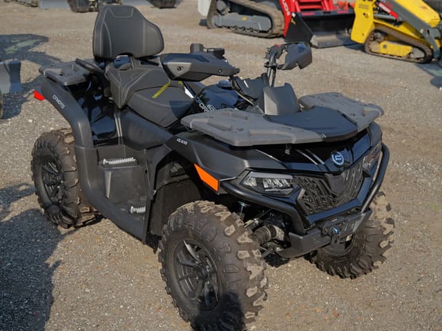 Image of CFMoto CForce 600 Touring equipment image 1