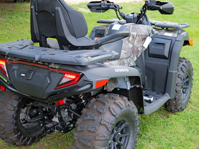Image of CFMoto CForce 600 Touring equipment image 3