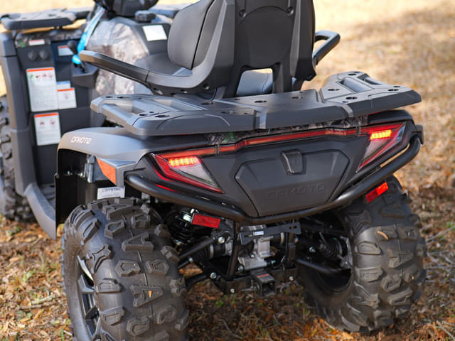 Image of CFMoto CForce 600 equipment image 3