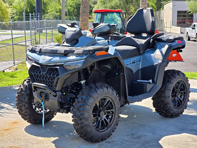 Image of CFMoto CForce 800 Touring equipment image 1