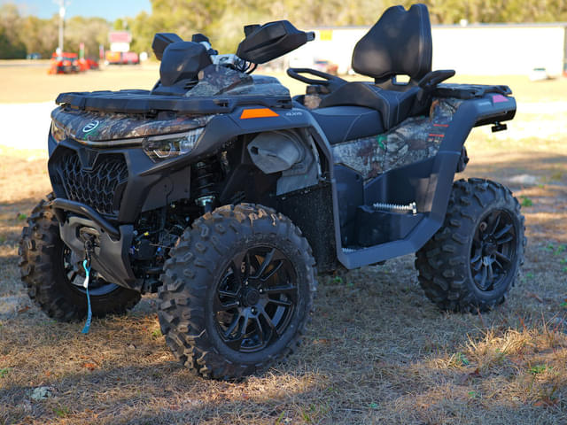 Image of CFMoto CForce 800 equipment image 1