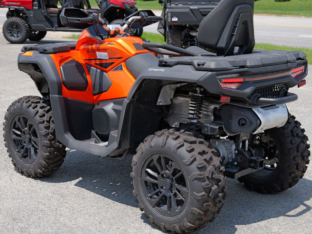 Image of CFMoto CForce 800 Touring equipment image 2