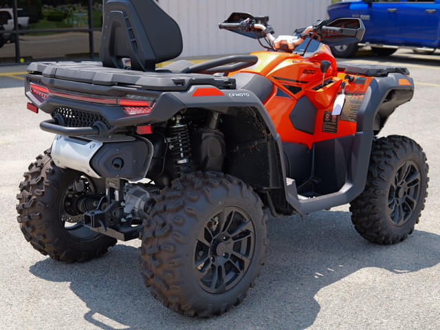 Image of CFMoto CForce 800 Touring equipment image 3