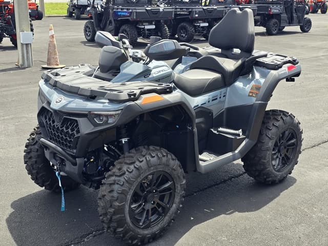 Image of CFMoto CForce 800 Touring equipment image 1