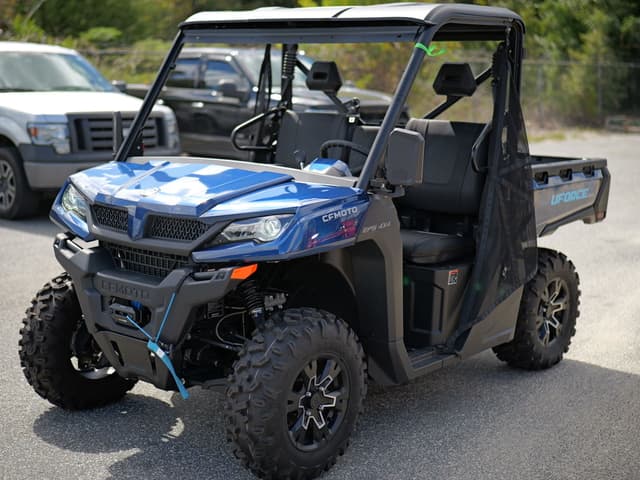 Image of CFMoto UForce 1000 equipment image 1