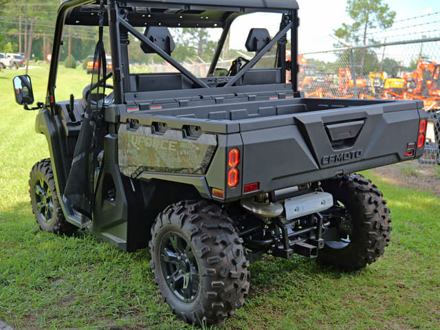 Image of CFMoto UForce 1000 equipment image 3