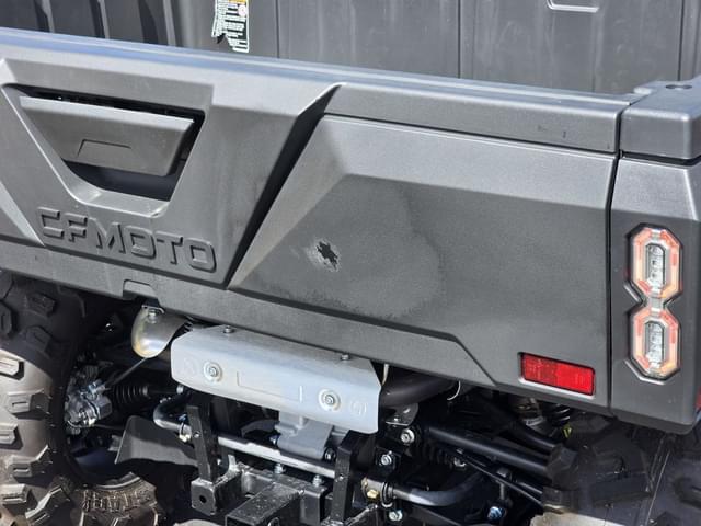 Image of CFMoto UForce 1000 equipment image 3