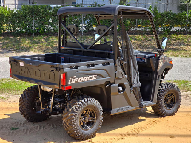 Image of CFMoto UForce 600 equipment image 2
