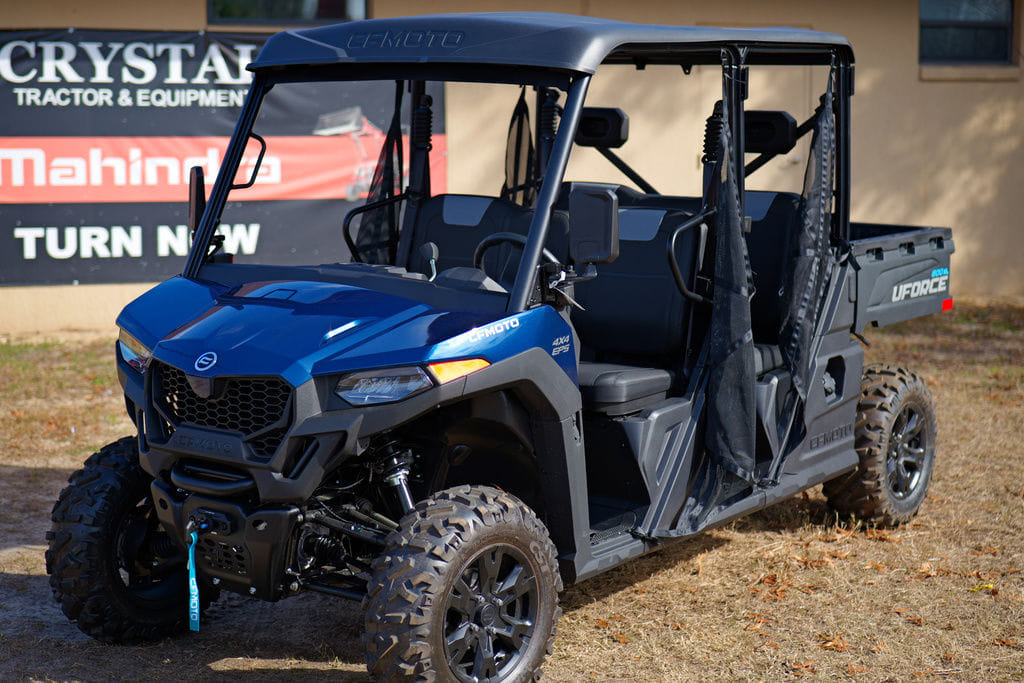 2025 CFMoto UForce 800 XL Equipment Image0