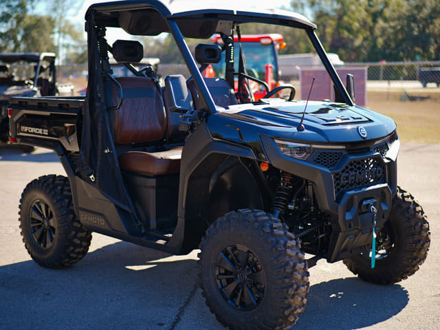 Image of CFMoto UForce U10 Pro equipment image 3