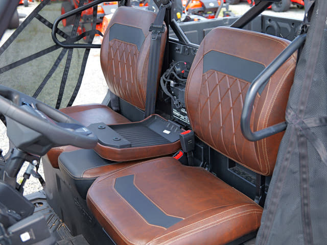 Image of CFMoto UForce U10 Pro equipment image 4