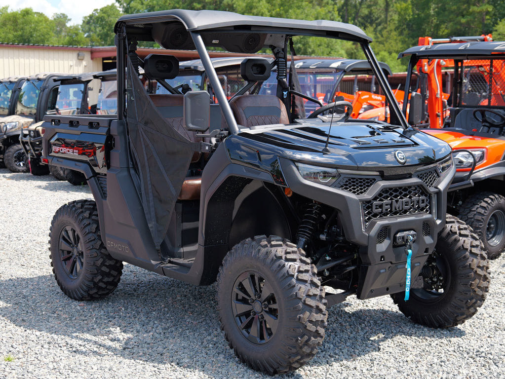 2025 CFMoto UForce U10 Pro Equipment Image0