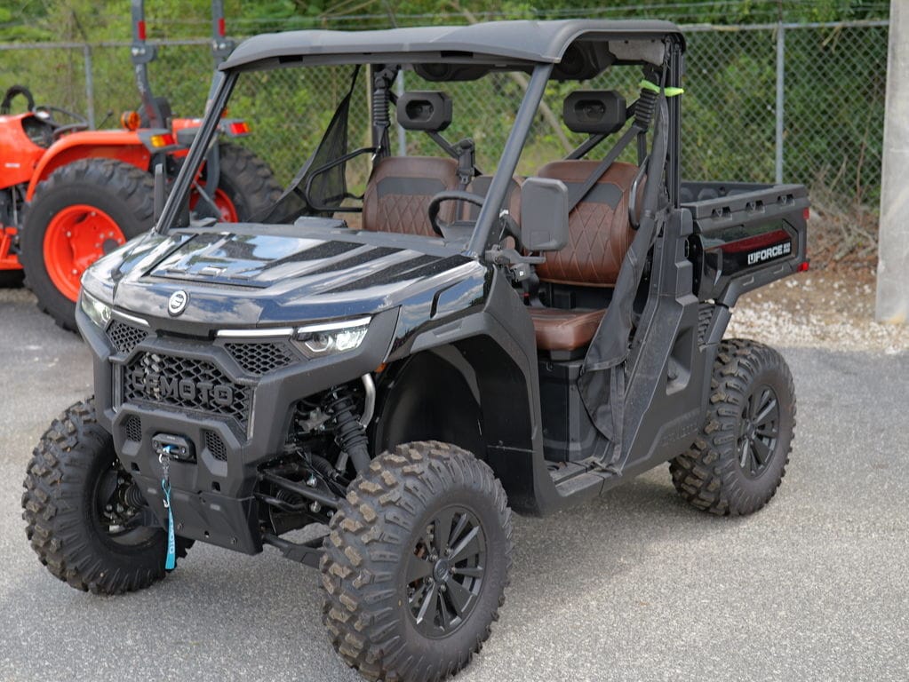 2025 CFMoto UForce U10 Pro Equipment Image0