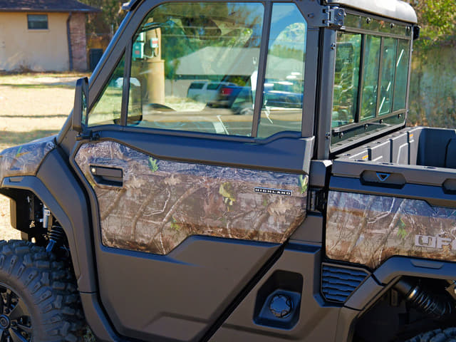 Image of CFMoto UForce U10 Pro equipment image 4