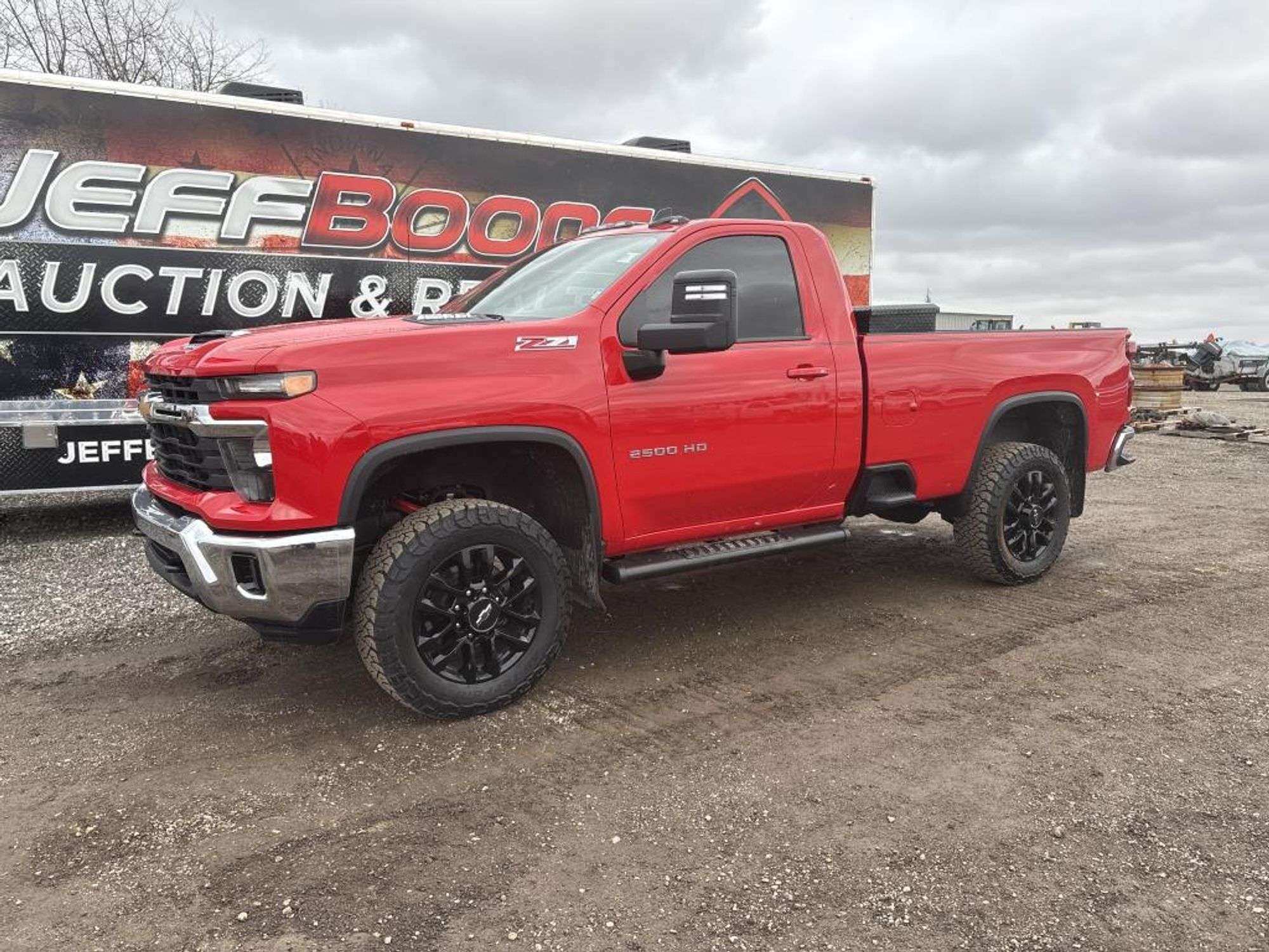 2025 Chevrolet 2500HD Equipment Image0